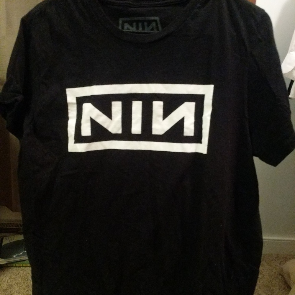 Nine Inch Nails Mens Black logo tee shirt XL